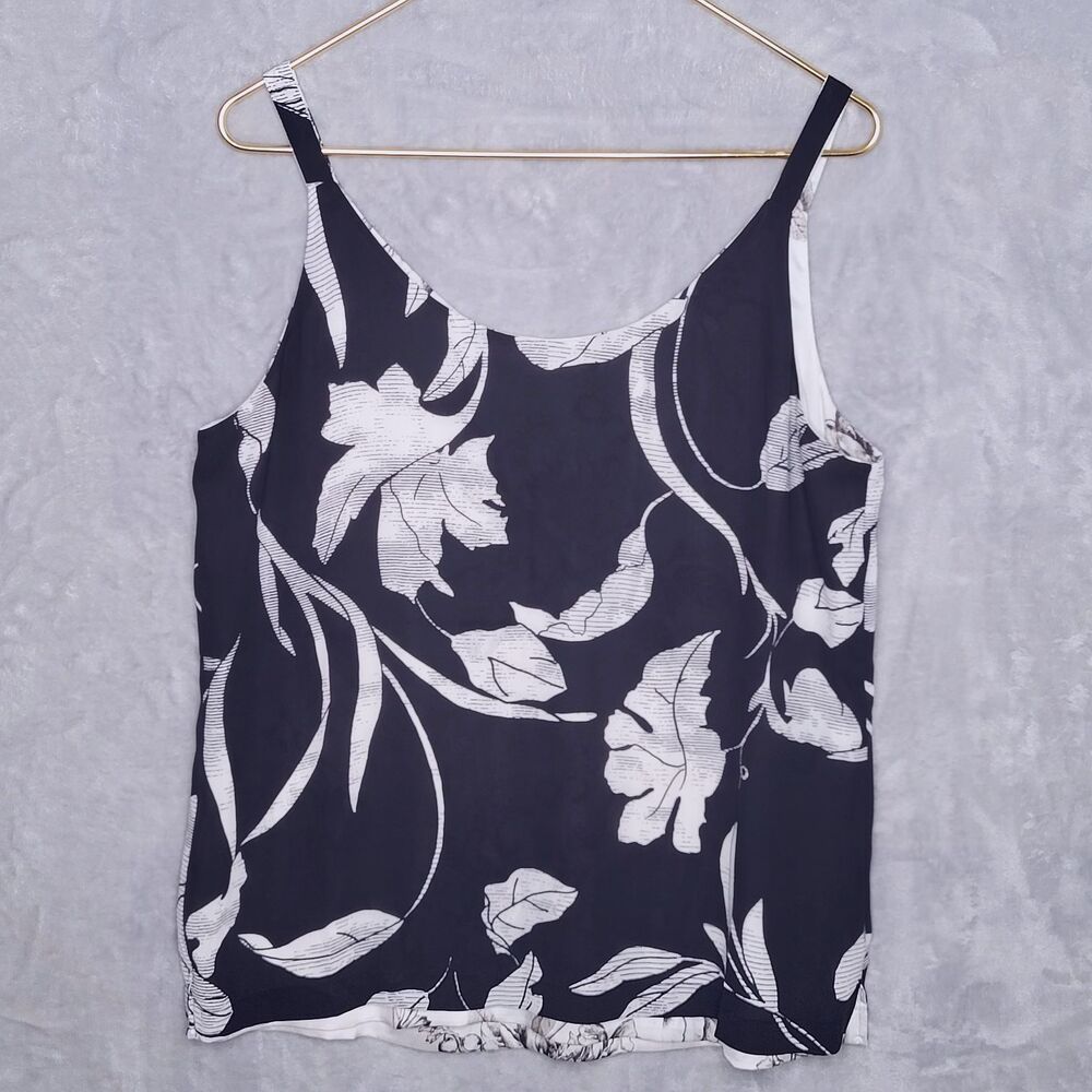 WHBM Black & White Floral Reversible Sleeveless Top Size M Office Career Tank - Picture 7 of 10